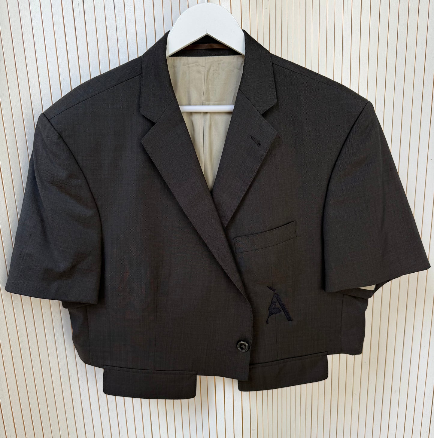 Short sleeve blazer