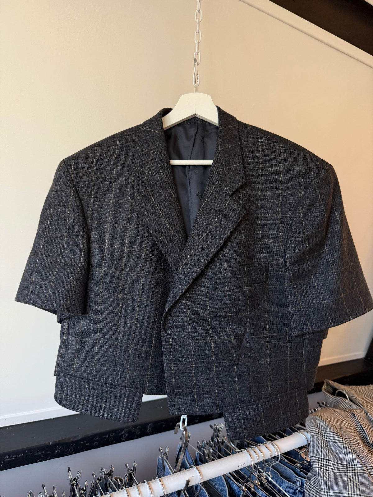 Short sleeve blazer
