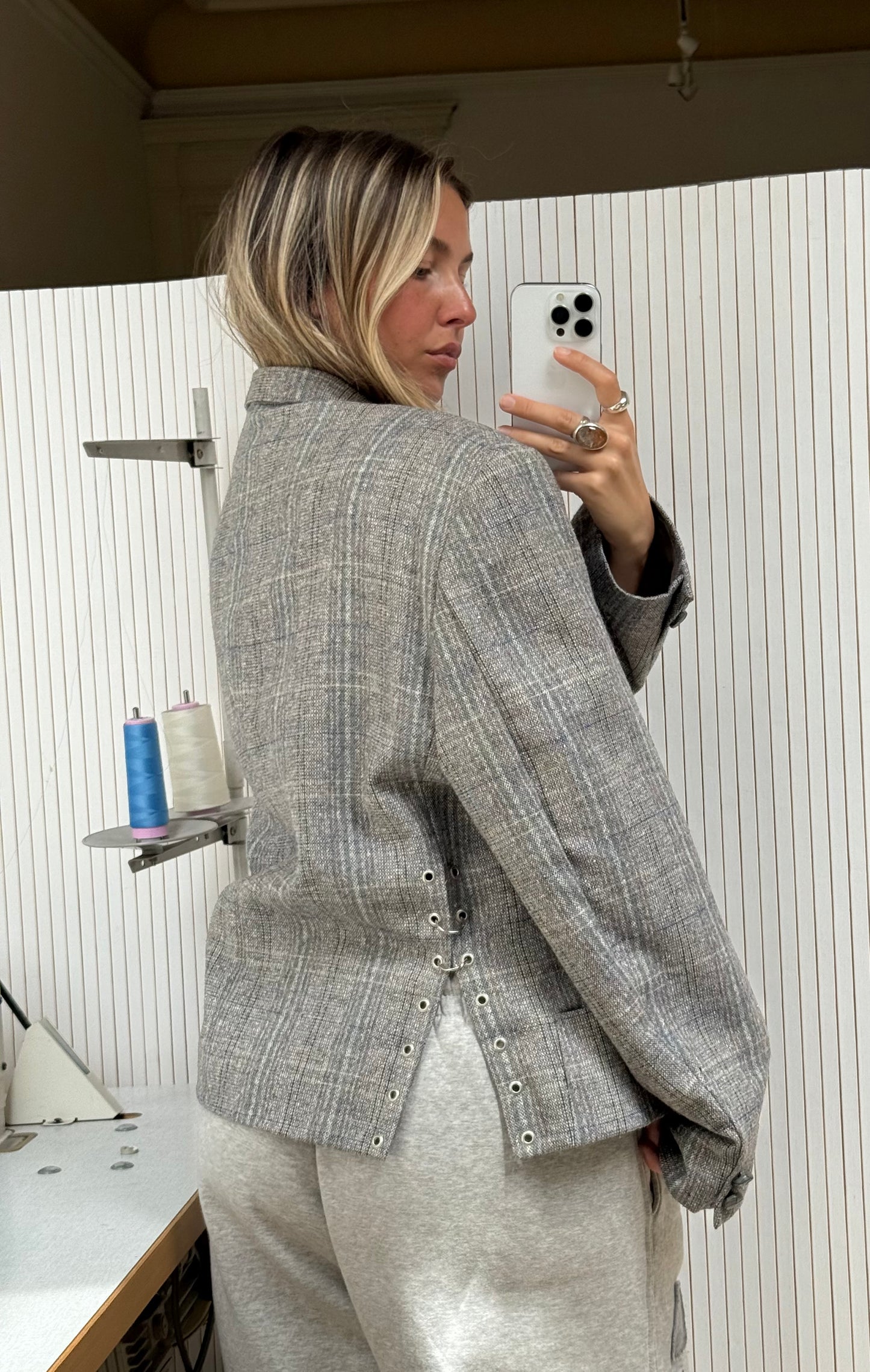 Boxy split blazer