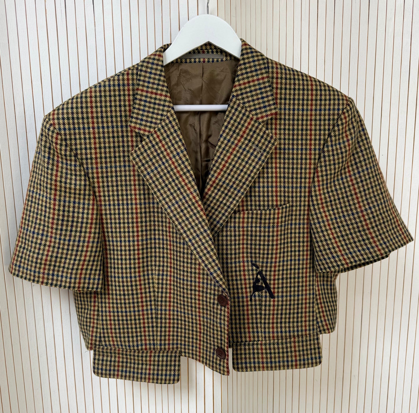 Short sleeve blazer