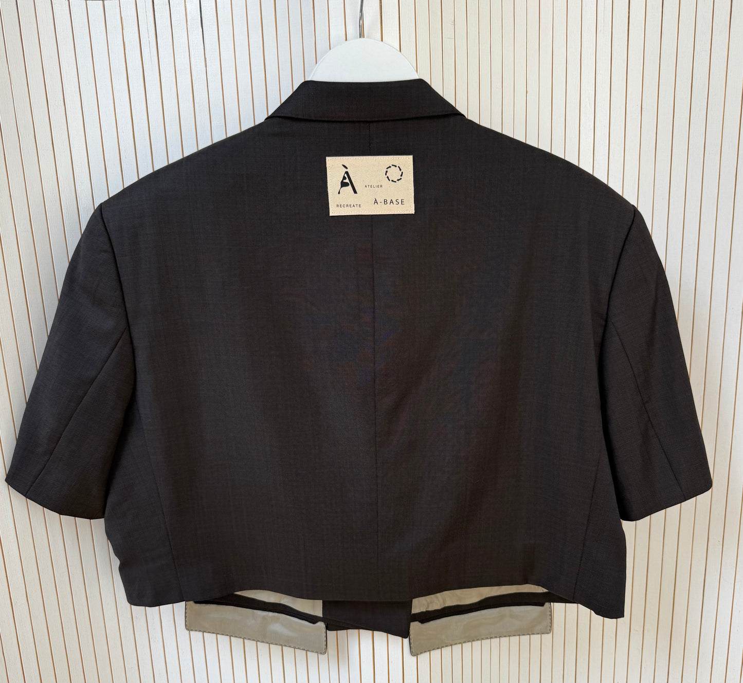 Short sleeve blazer