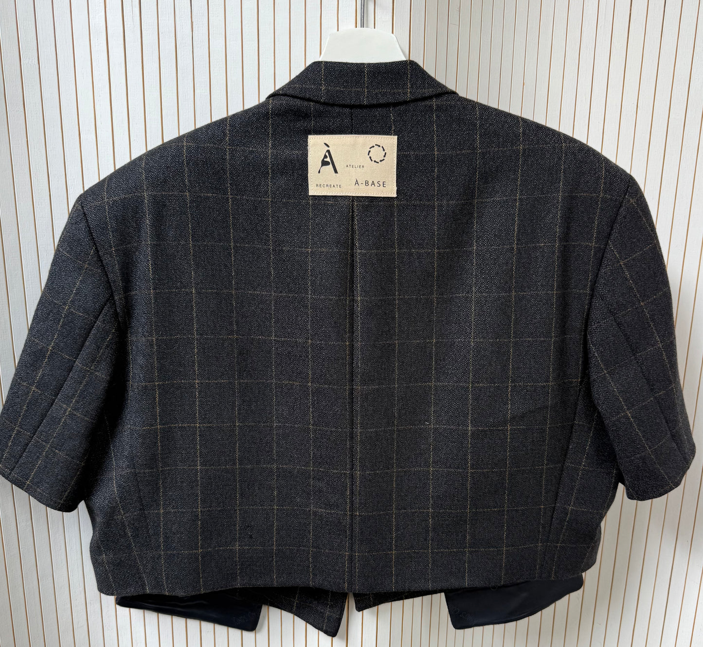 Short sleeve blazer