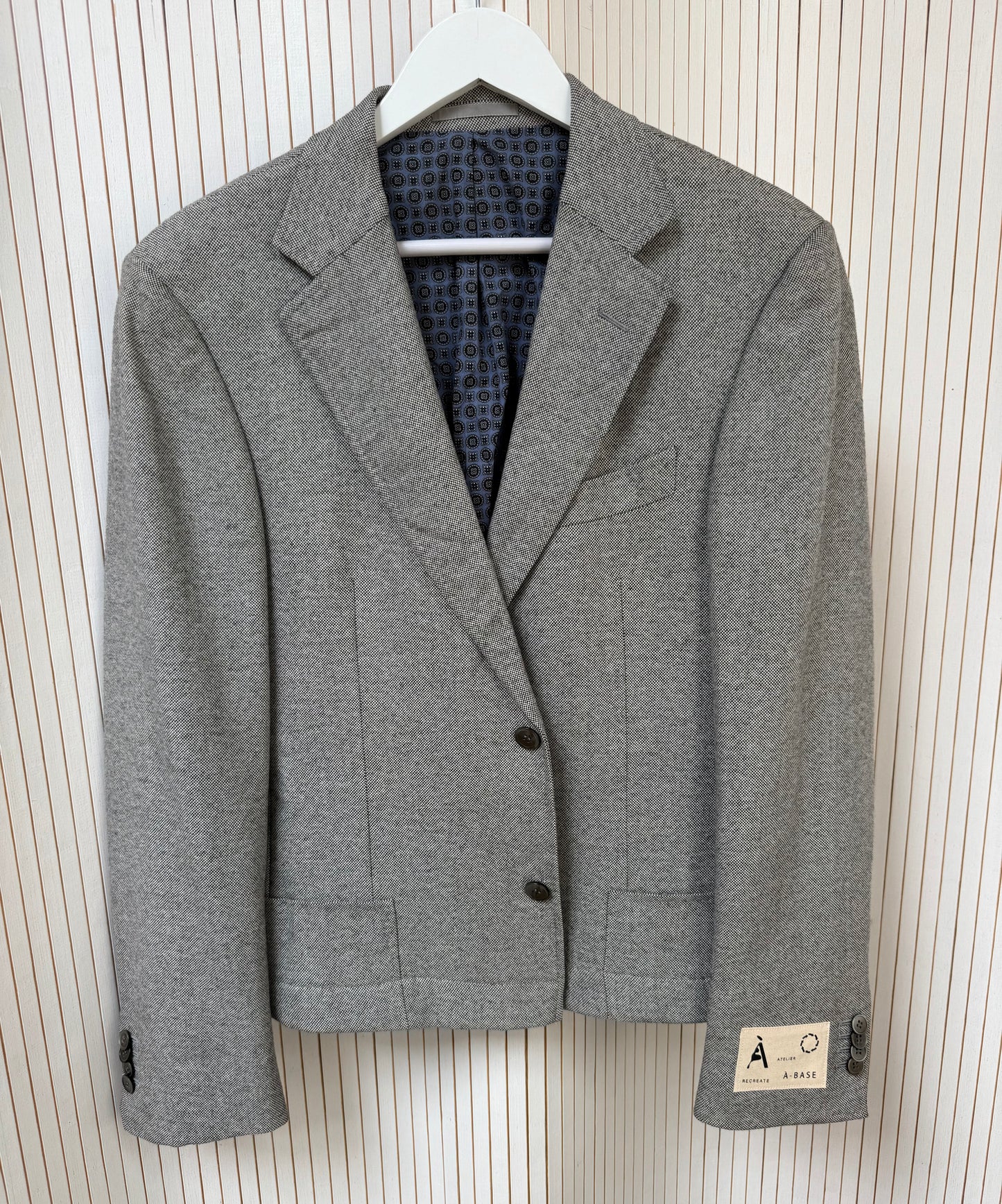Fitted split blazer