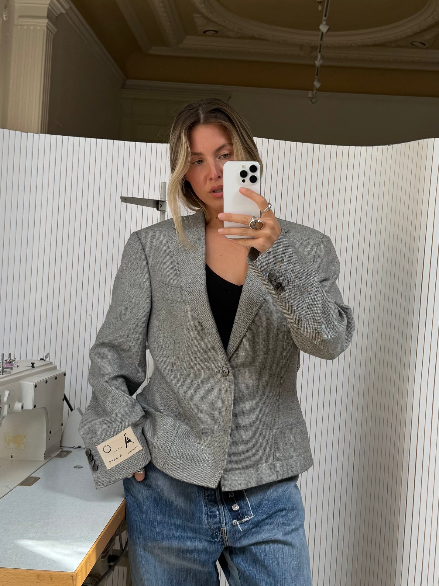 Fitted split blazer