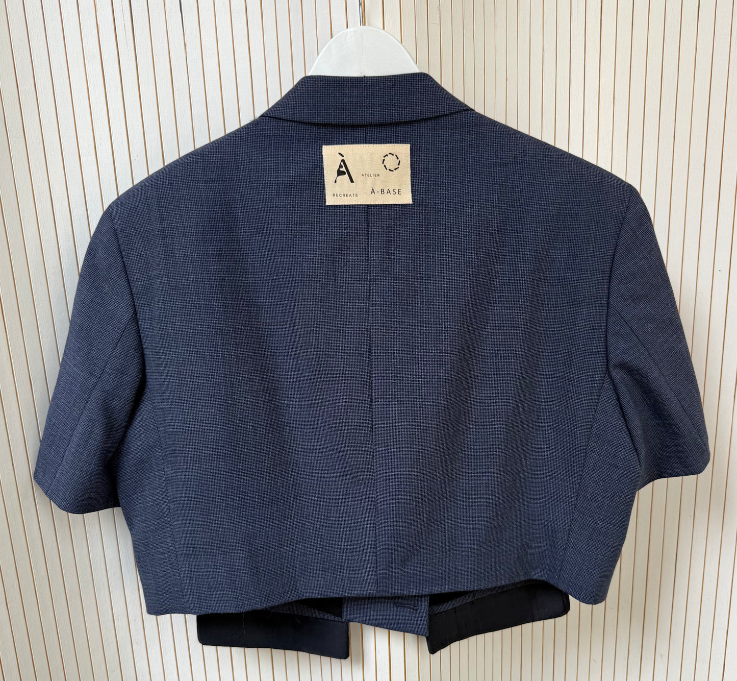 Short sleeve blazer